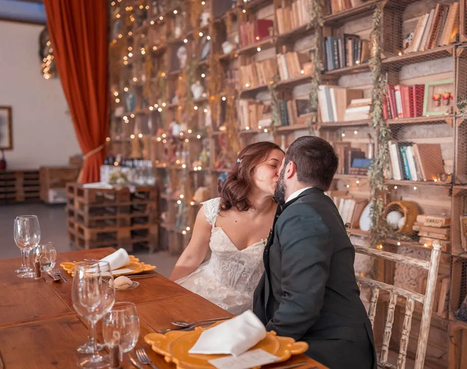 Um beijo numa sala de livros